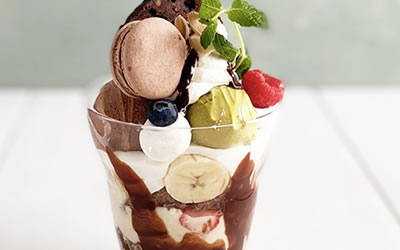 チョコレートパフェ